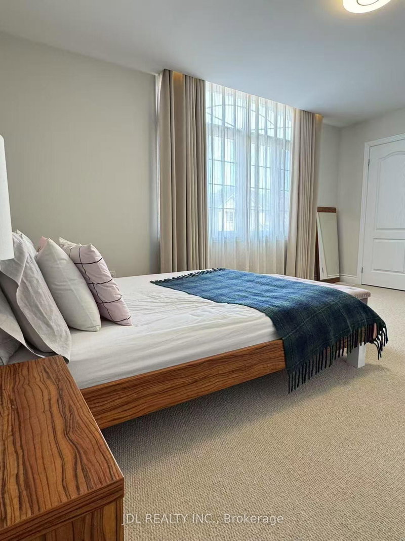 Second Floor room A - 936 Goring Circle