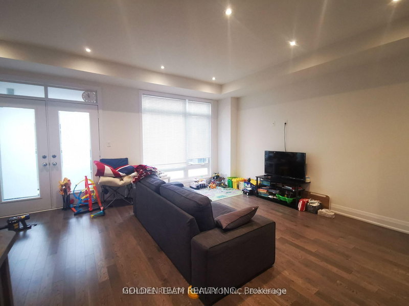 150 Moneypenny Pl, Vaughan, L4J 0L1 | Image 3