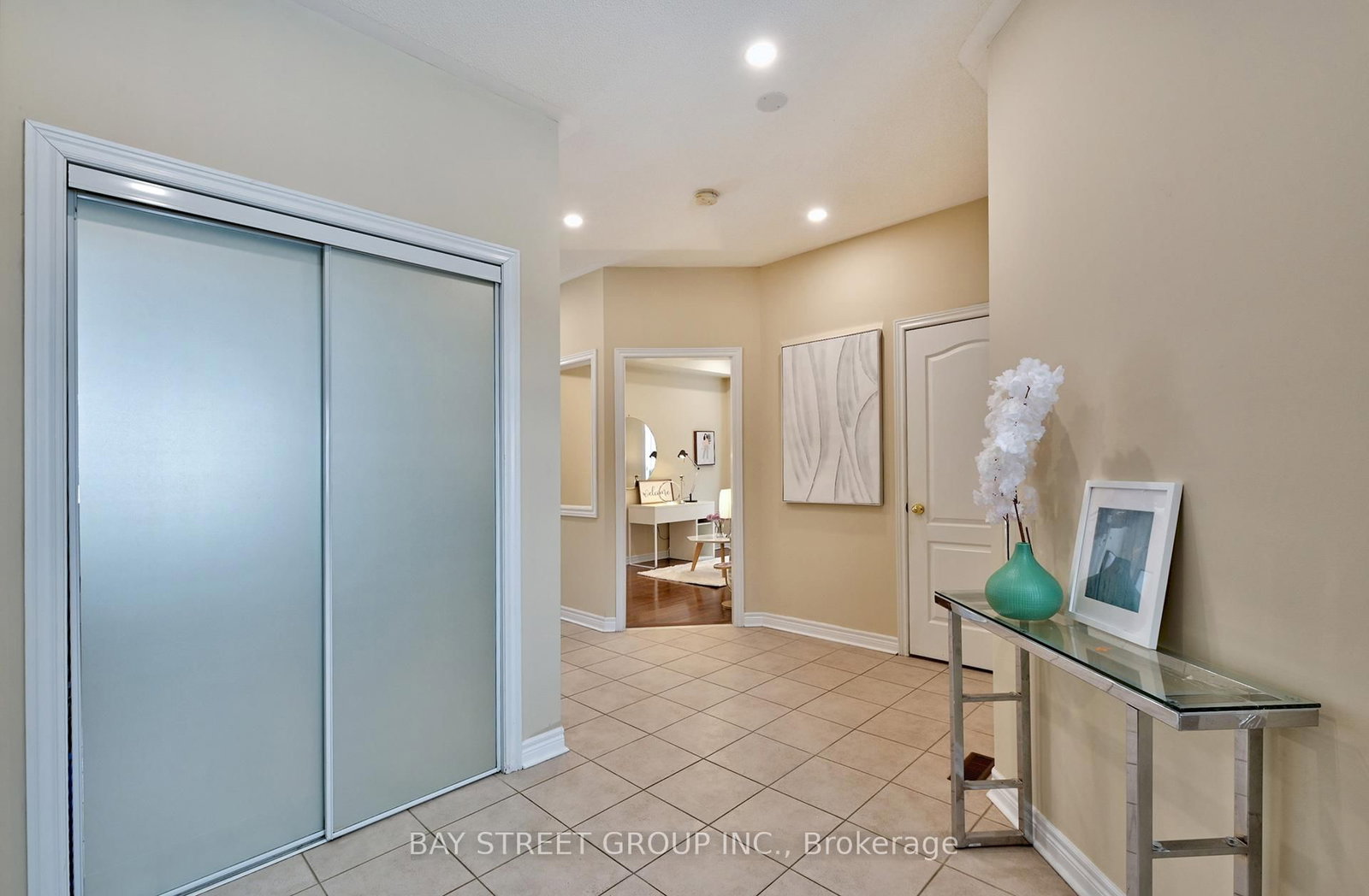 Detached House for sale at 43 English Oak Drive, Richmond Hill, Ontario, L4E 3W2 - Oak Ridges Lake Wilcox - MLS: N12938192