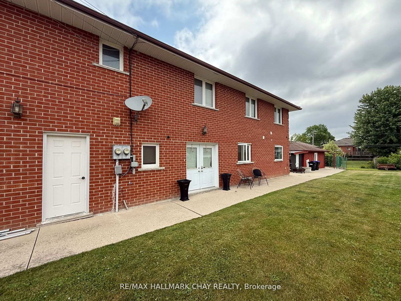 home for lease on B-893B Frederick Street