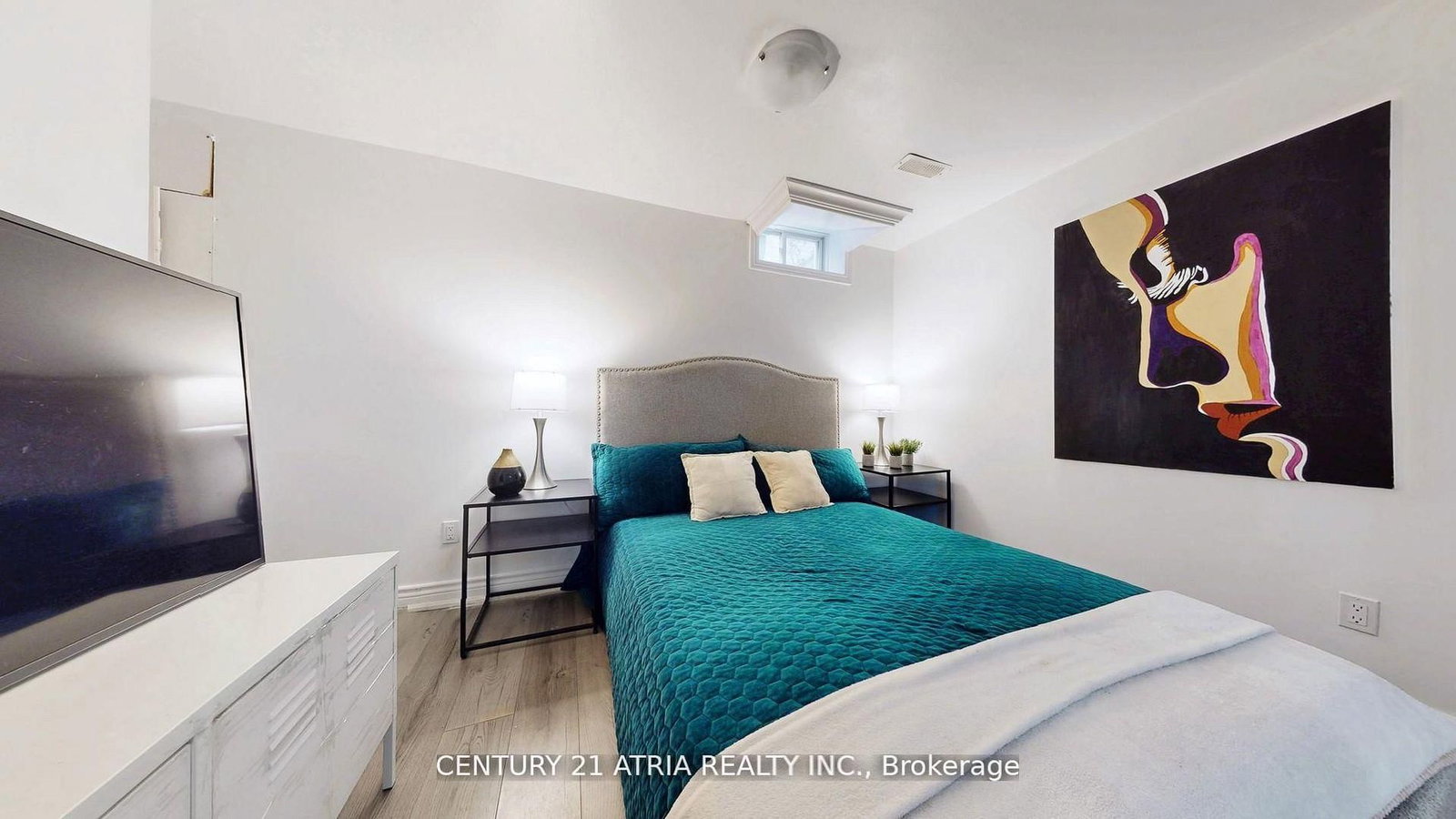 Detached House for sale at 1166 Oriole Crescent, Innisfil, Ontario, L9S 2A9 - Alcona - MLS: N12938344