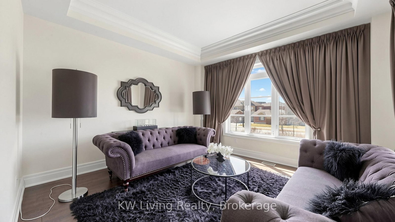 Detached House for sale at 1 Meadowsweet Lane, Richmond Hill, Ontario, L4E 1B8 - Oak Ridges Lake Wilcox - MLS: N12938552