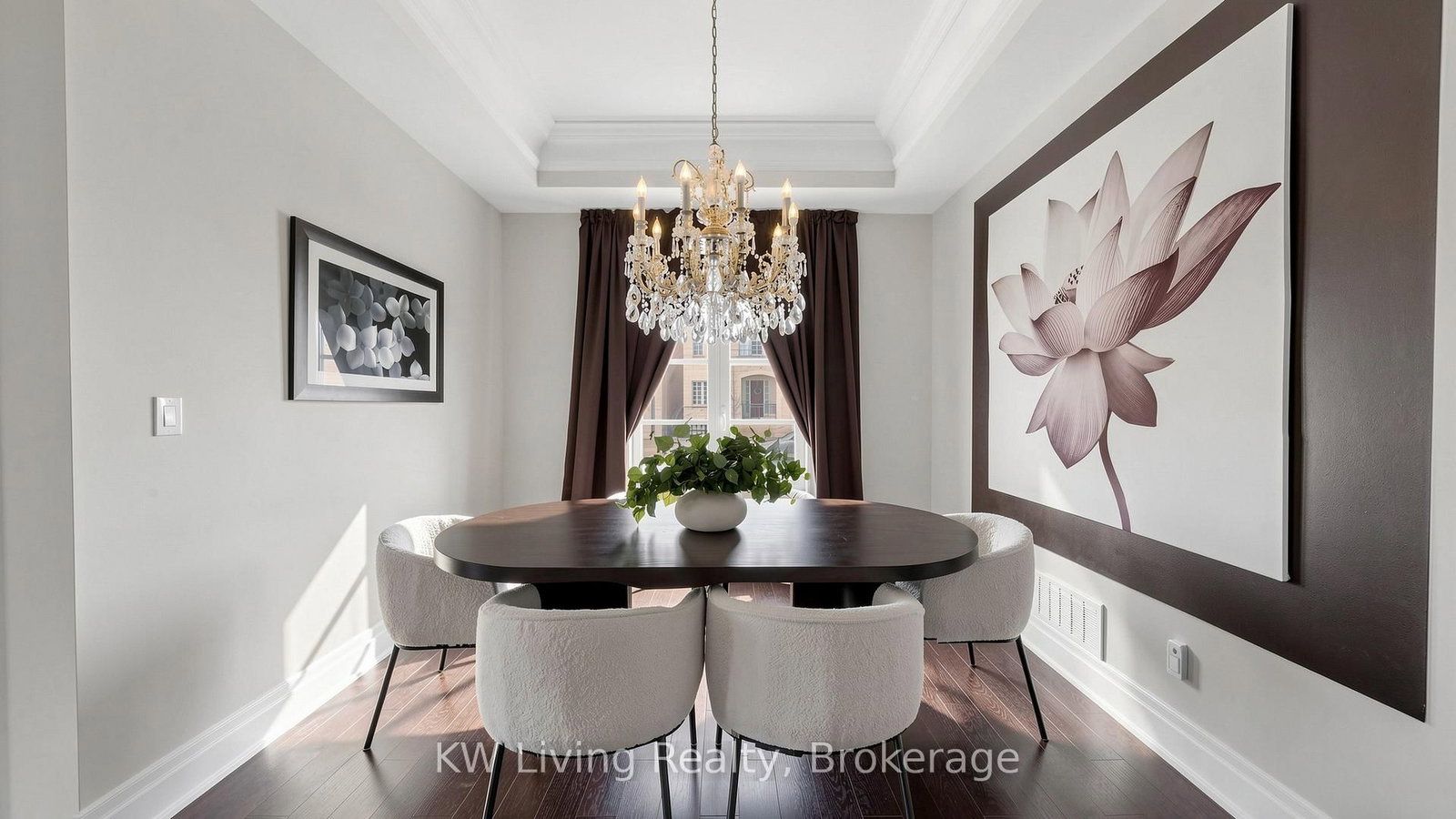 Detached House for sale at 1 Meadowsweet Lane, Richmond Hill, Ontario, L4E 1B8 - Oak Ridges Lake Wilcox - MLS: N12938552