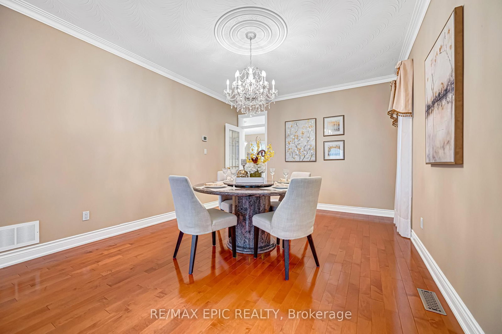 Detached House for sale at 11 Palace Court, Richmond Hill, Ontario, L4B 4C3 - Doncrest - MLS: N12938800