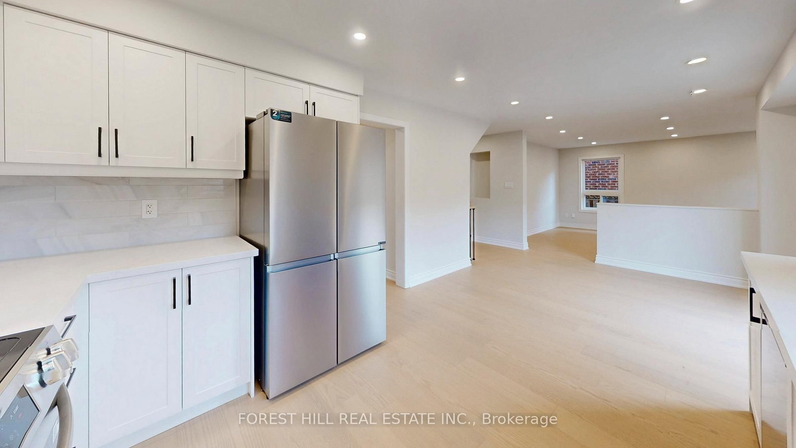 Detached House for sale at 10 Reddenhurst Crescent, Georgina, Ontario, L4P 4G1 - Keswick South - MLS: N12938824