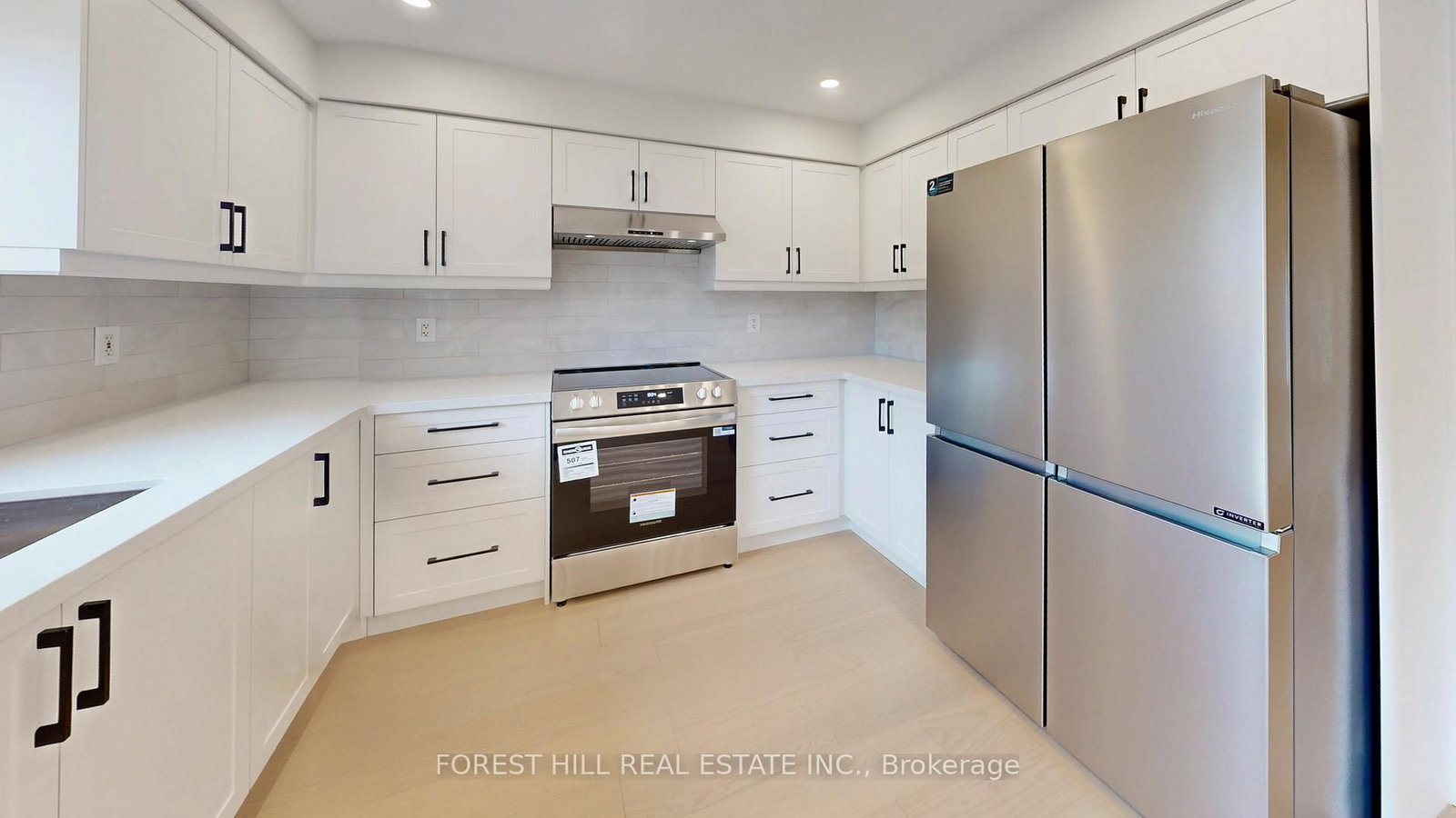 Detached House for sale at 10 Reddenhurst Crescent, Georgina, Ontario, L4P 4G1 - Keswick South - MLS: N12938824