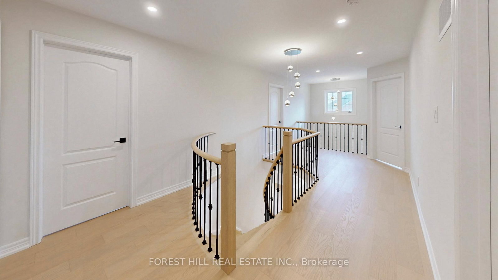 Detached House for sale at 10 Reddenhurst Crescent, Georgina, Ontario, L4P 4G1 - Keswick South - MLS: N12938824