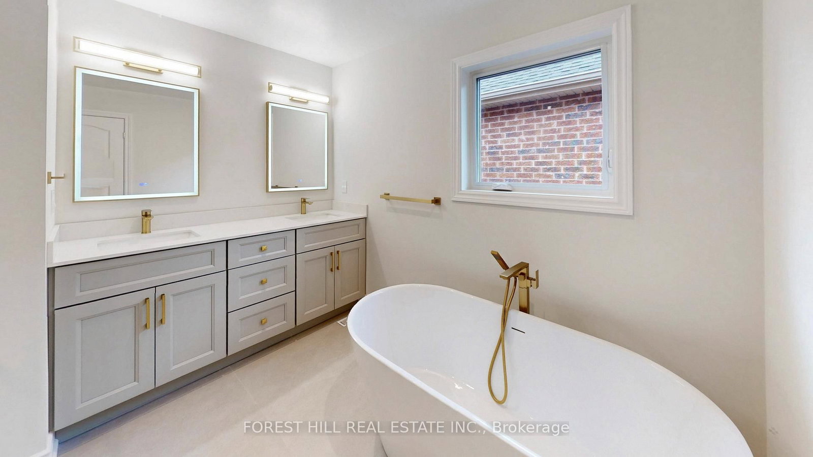 Detached House for sale at 10 Reddenhurst Crescent, Georgina, Ontario, L4P 4G1 - Keswick South - MLS: N12938824