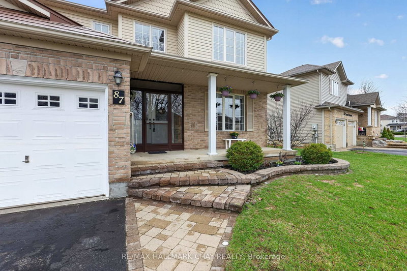 87 Truax Cres, Essa, L3W 0C1 | Image 3