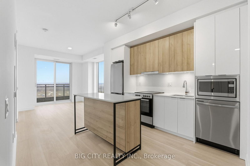 home for lease on 2003-9751 Markham Road