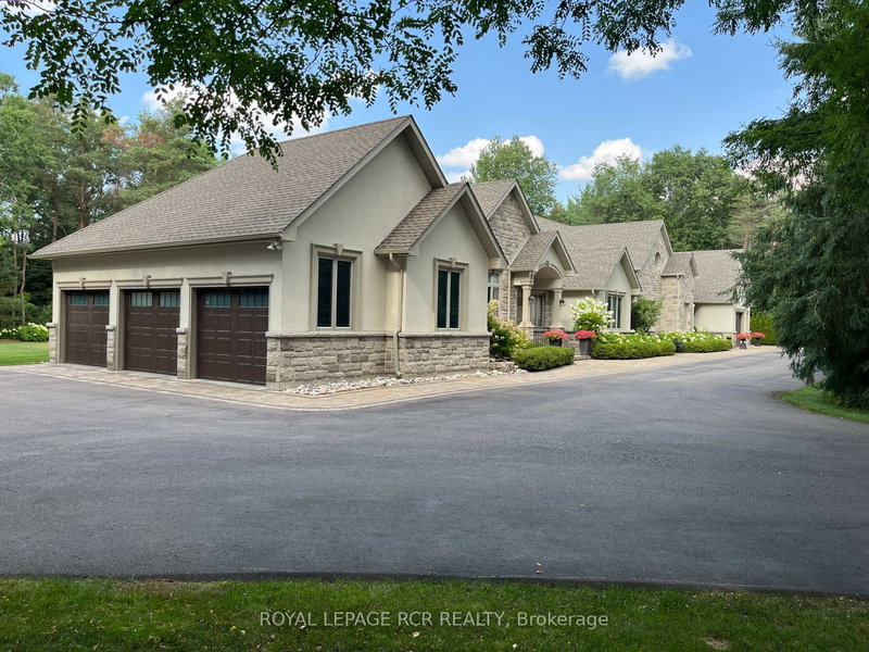 7 Loggers Tr, Whitchurch-Stouffville, L4A 2L6 | Image 2