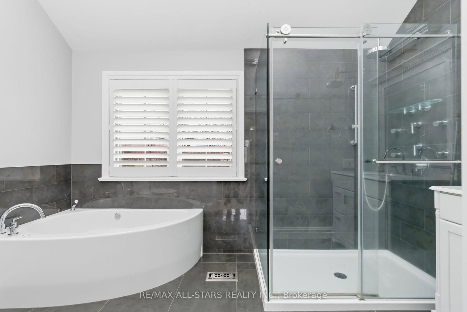 154 Brock Street E - Photo 20