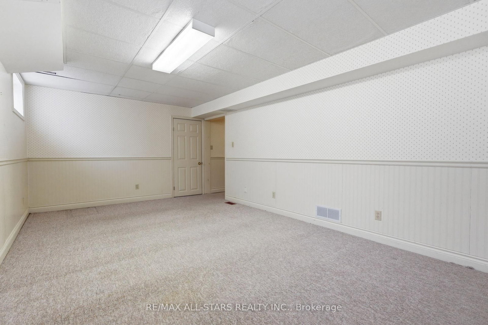 154 Brock Street E - Photo 37