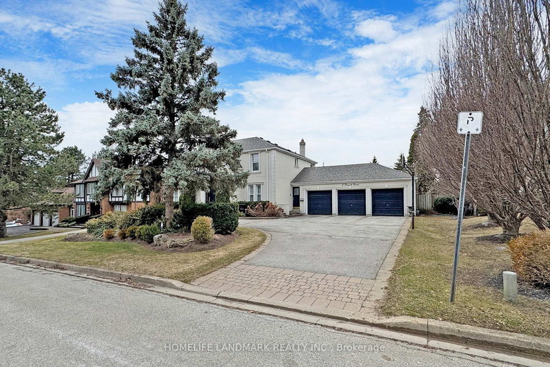 8 Prescott Crt, Markham, L3T 5W7 | Image 3