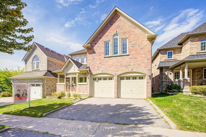 8 Hollylane Dr, Markham, L6C 2K1 | Image 2