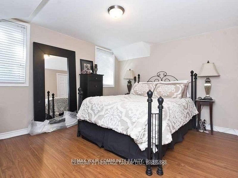 Bsmt - 125 Timber Valley Ave, Richmond Hill, L4E 4Z8 | Image 3