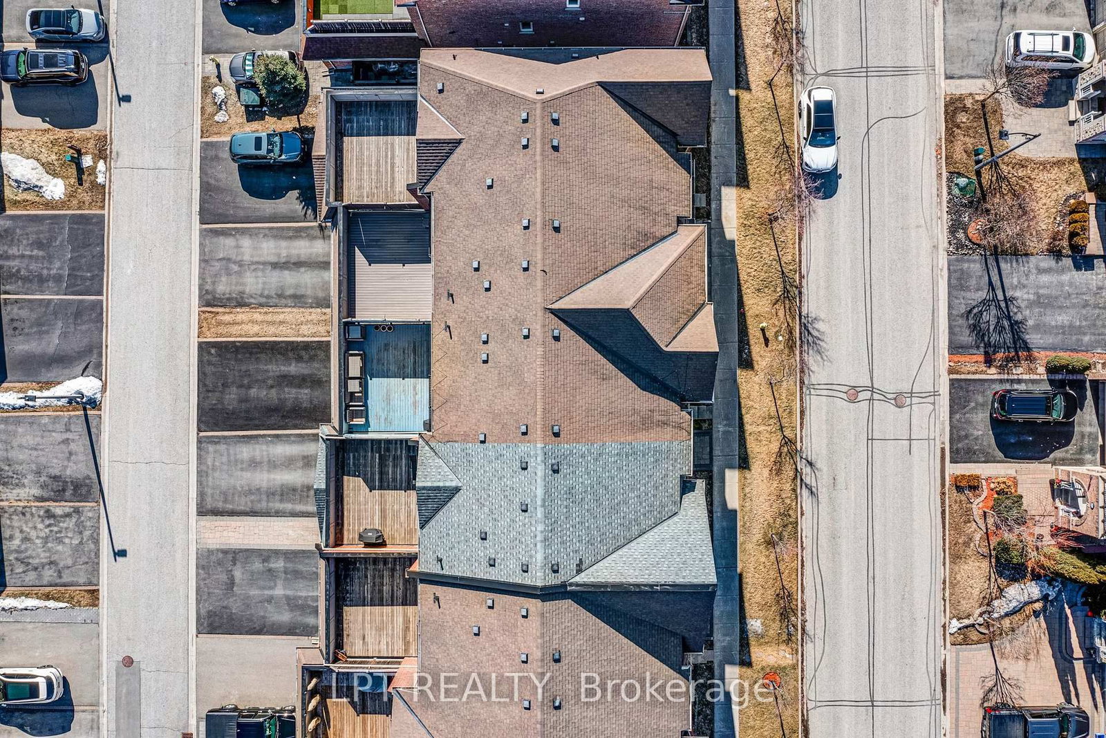 Listing Image 45