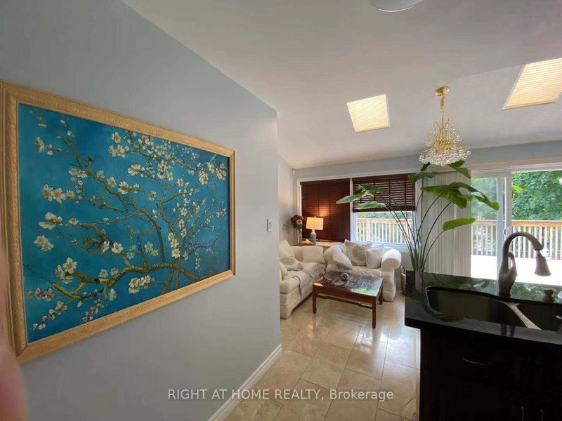 3 Hollingham Rd, Markham, L3R 7Y1 | Image 2