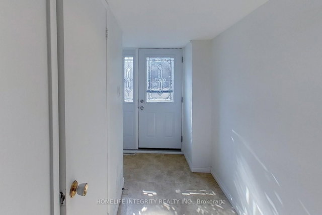 2 - 246 Unit 2 Tupper Boulevard