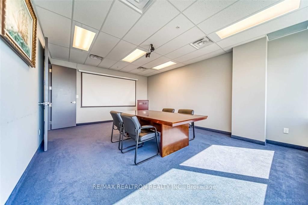 7191 Yonge Street, Unit 512 - Photo 16