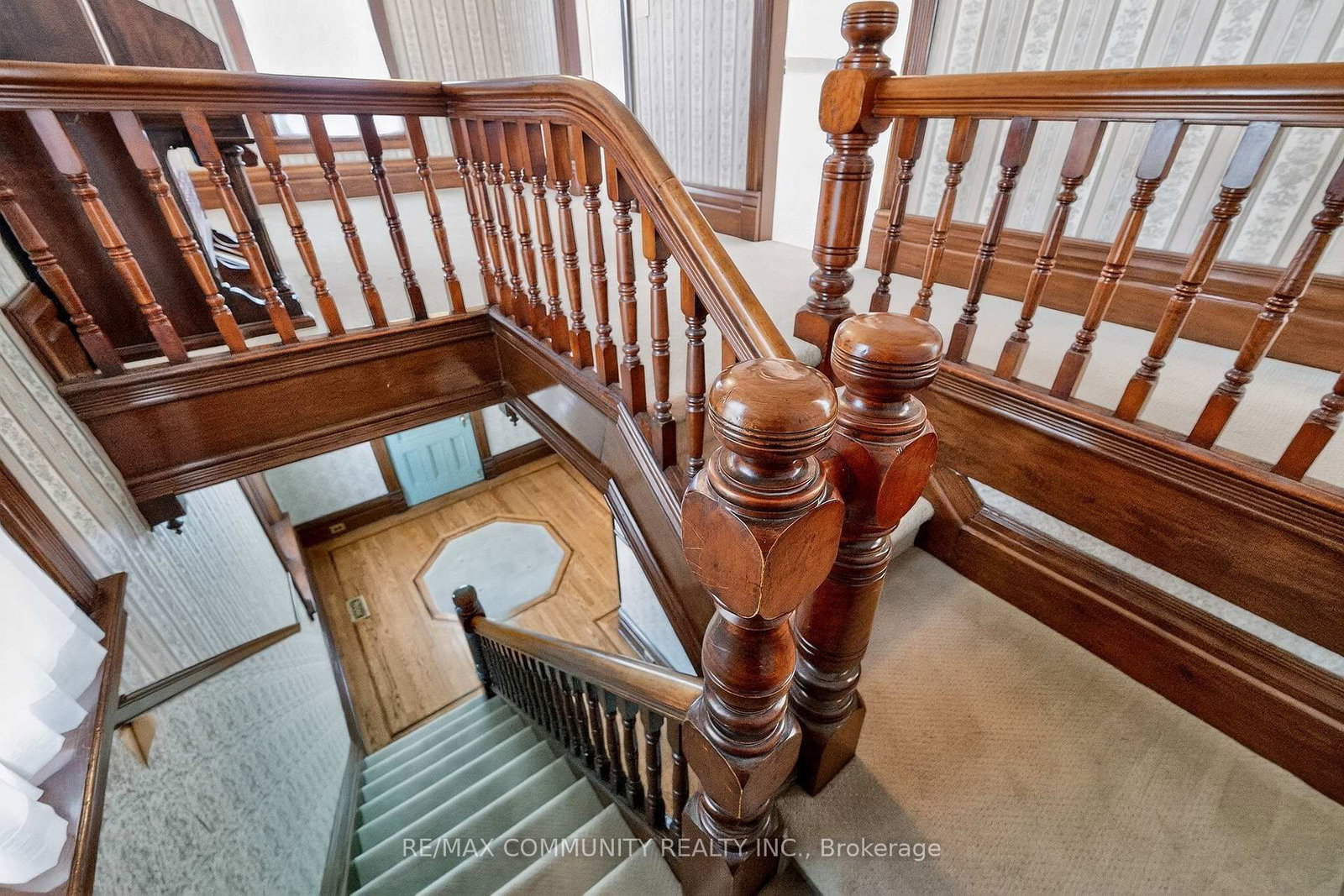 Detached House for sale at 28 Queen Street, Innisfil, Ontario, L0L 1L0 - Cookstown - MLS: N12942472