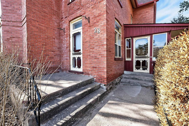 28 Queen St, Innisfil, L0L 1L0 | Image 3