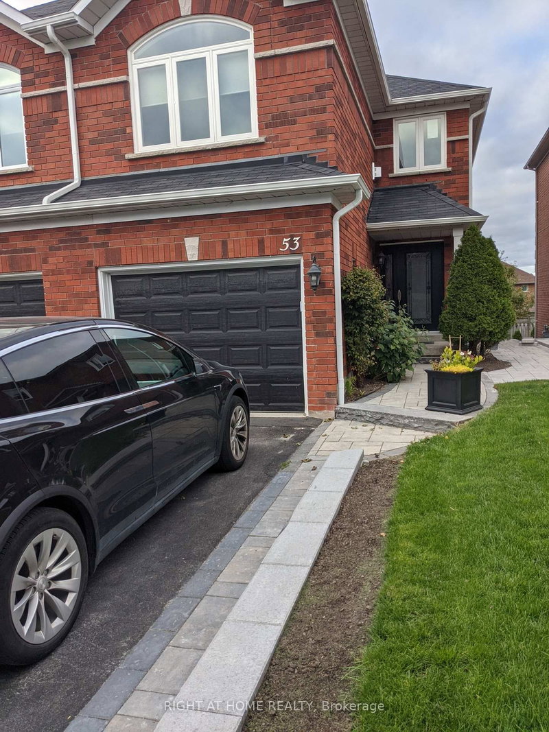 53 Primeau Dr, Aurora, L4G 6Z3 | Image 2