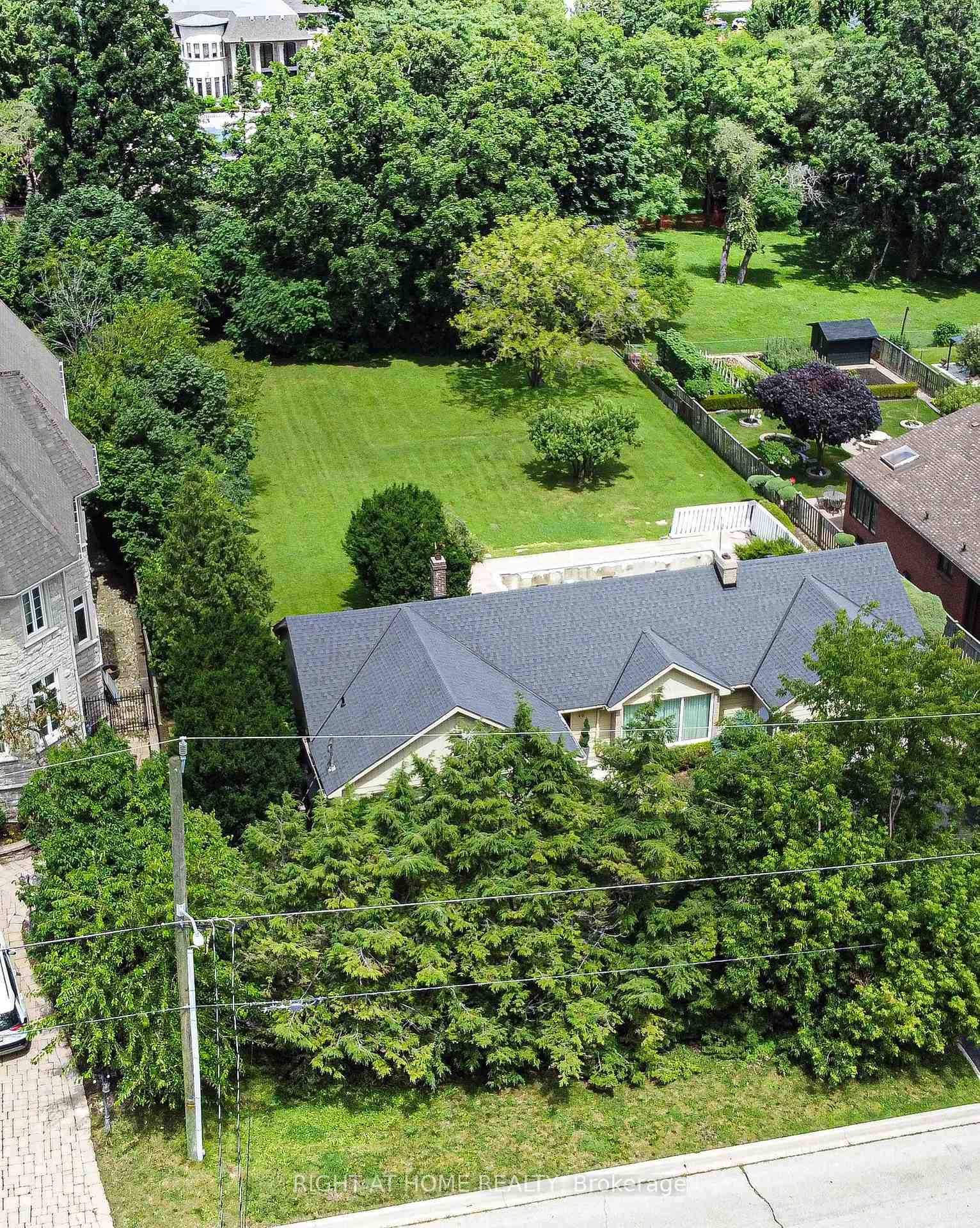 46 Roosevelt Drive • Richmond Hill, ON photo 13