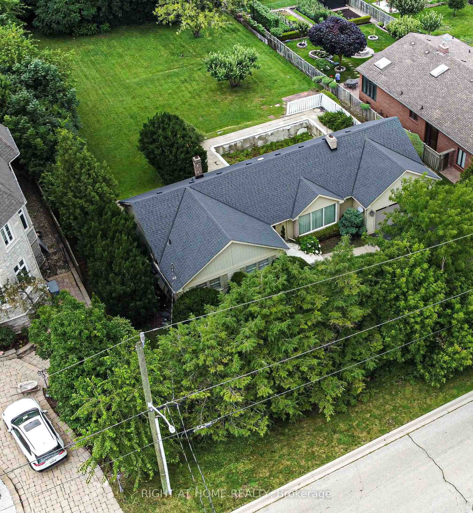 46 Roosevelt Drive • Richmond Hill, ON photo 9