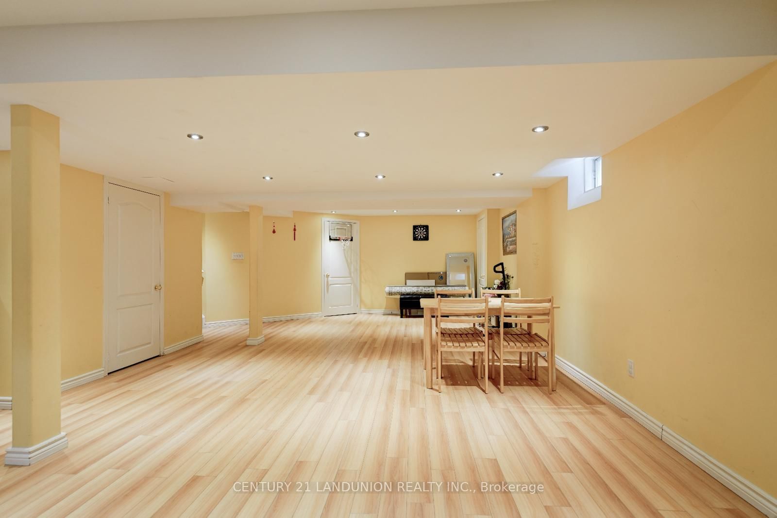 Detached House for sale at 17 Monaco Crescent, Richmond Hill, Ontario, L4S 1X6 - Rouge Woods - MLS: N12942728