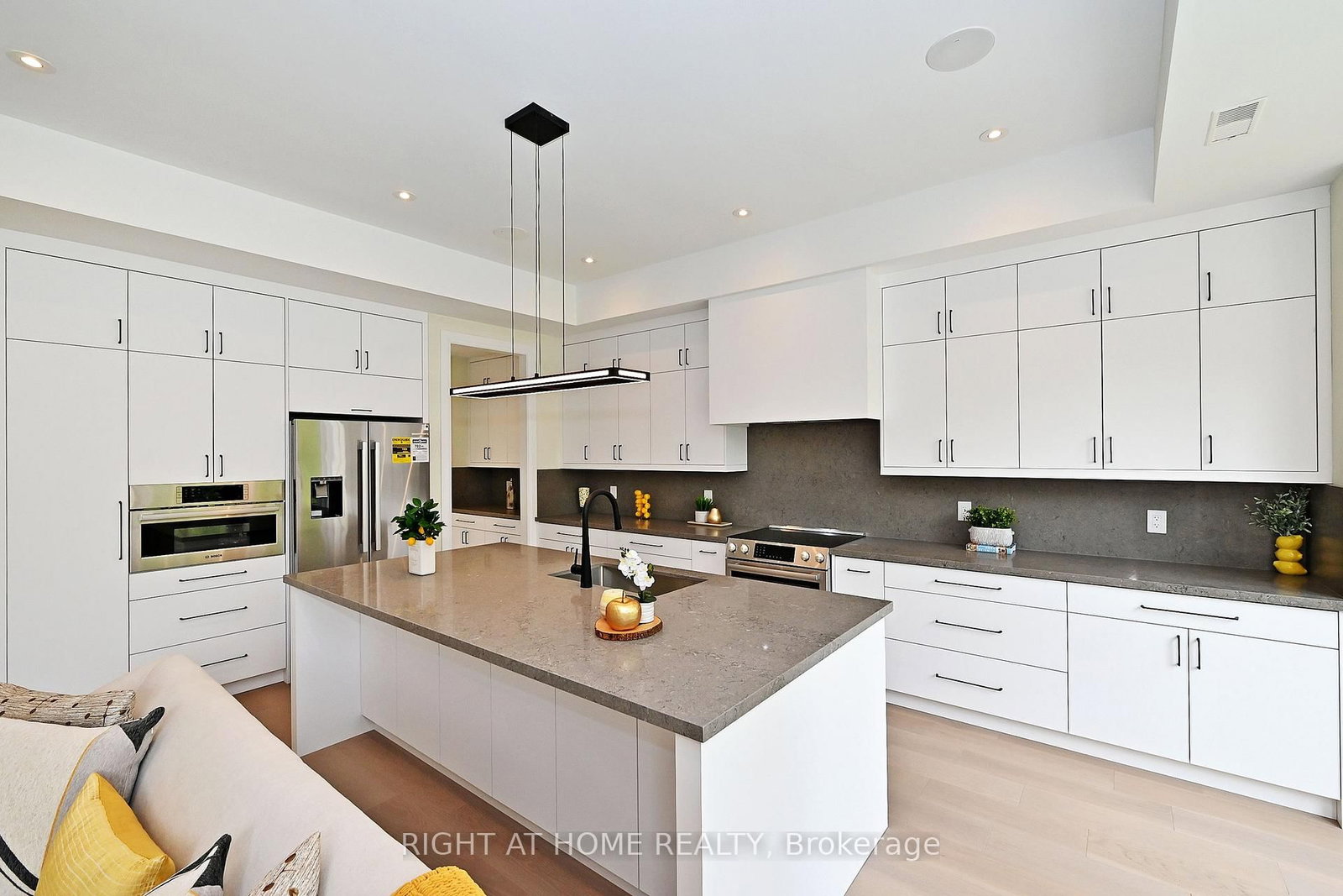 170 Lucas Street, Unit 170 - Photo 14