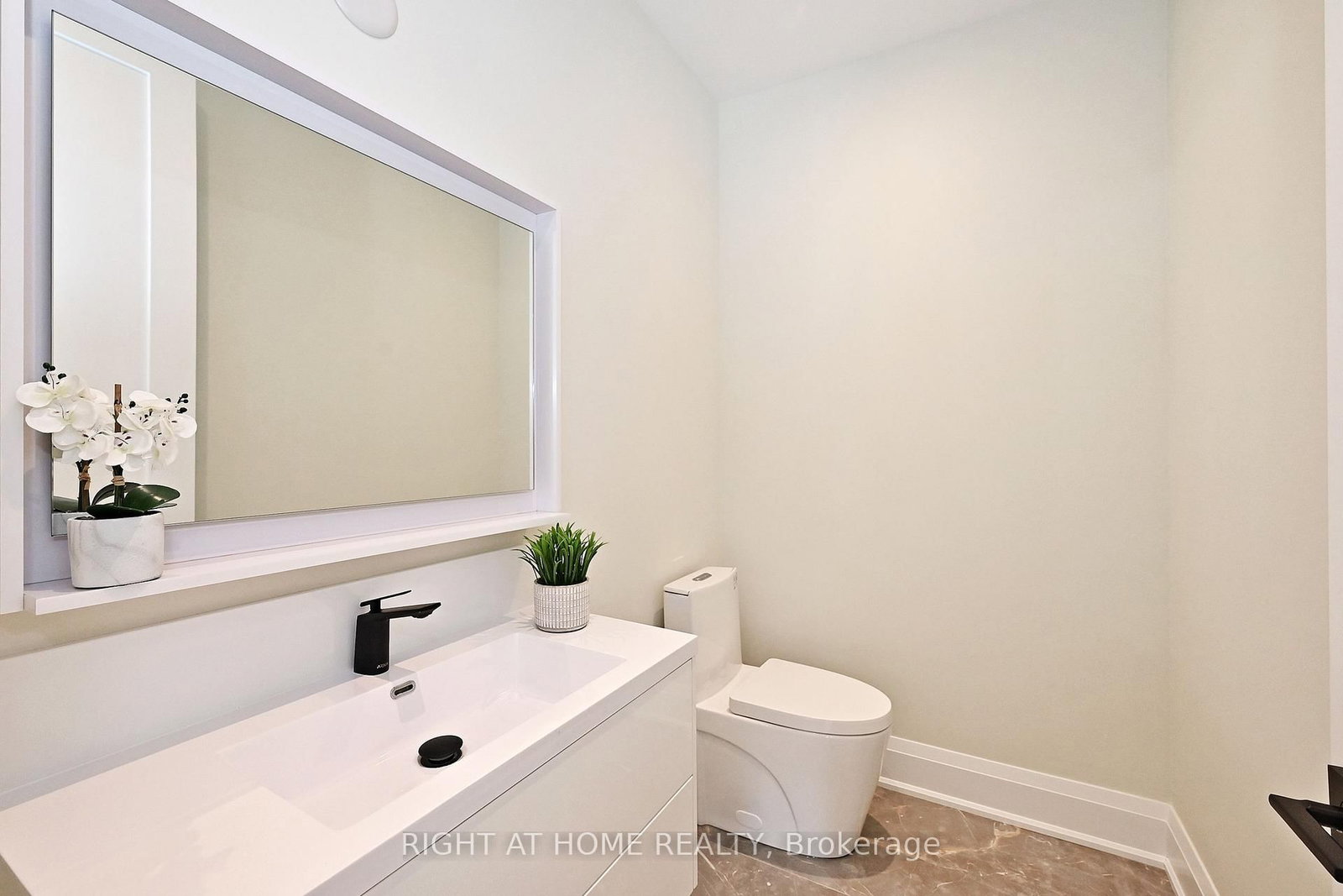 170 Lucas Street, Unit 170 - Photo 20