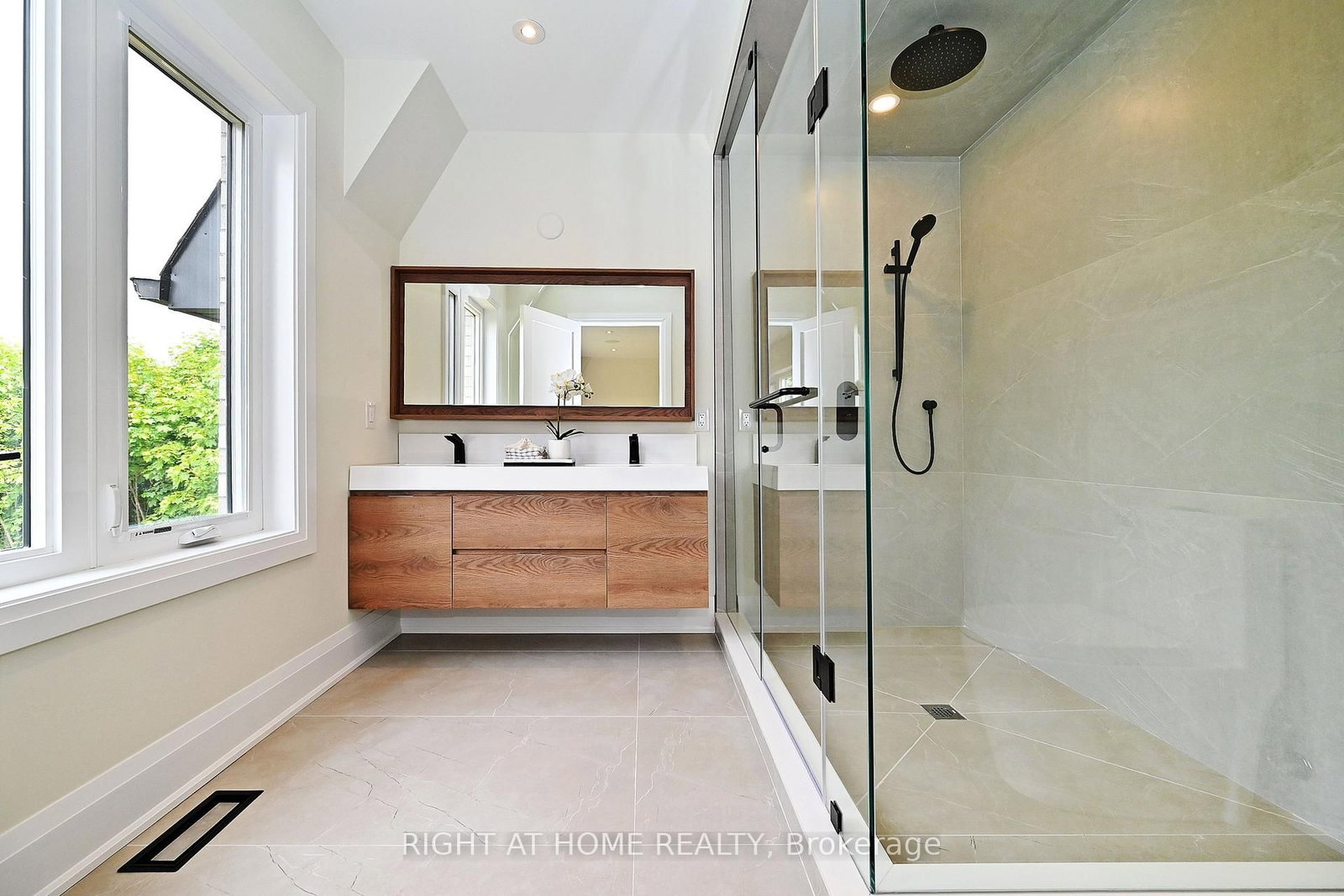 170 Lucas Street, Unit 170 - Photo 25