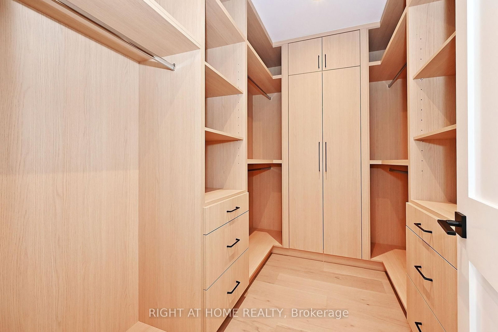 170 Lucas Street, Unit 170 - Photo 27