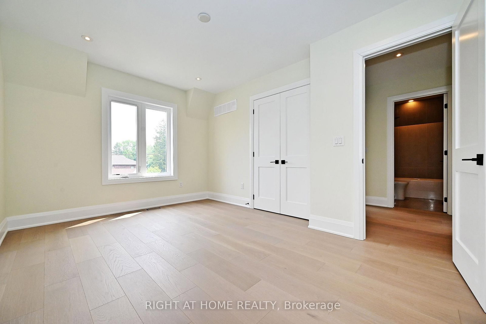 170 Lucas Street, Unit 170 - Photo 28