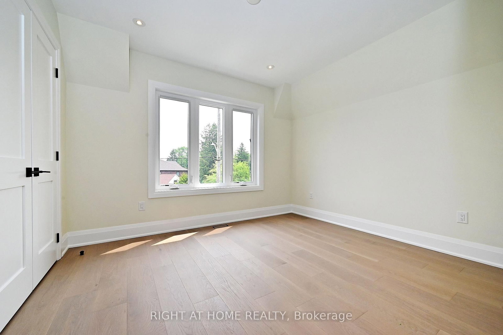 170 Lucas Street, Unit 170 - Photo 29