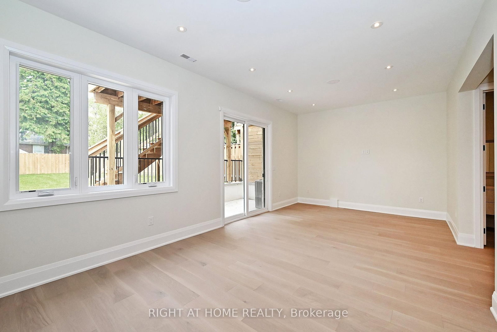 170 Lucas Street, Unit 170 - Photo 35