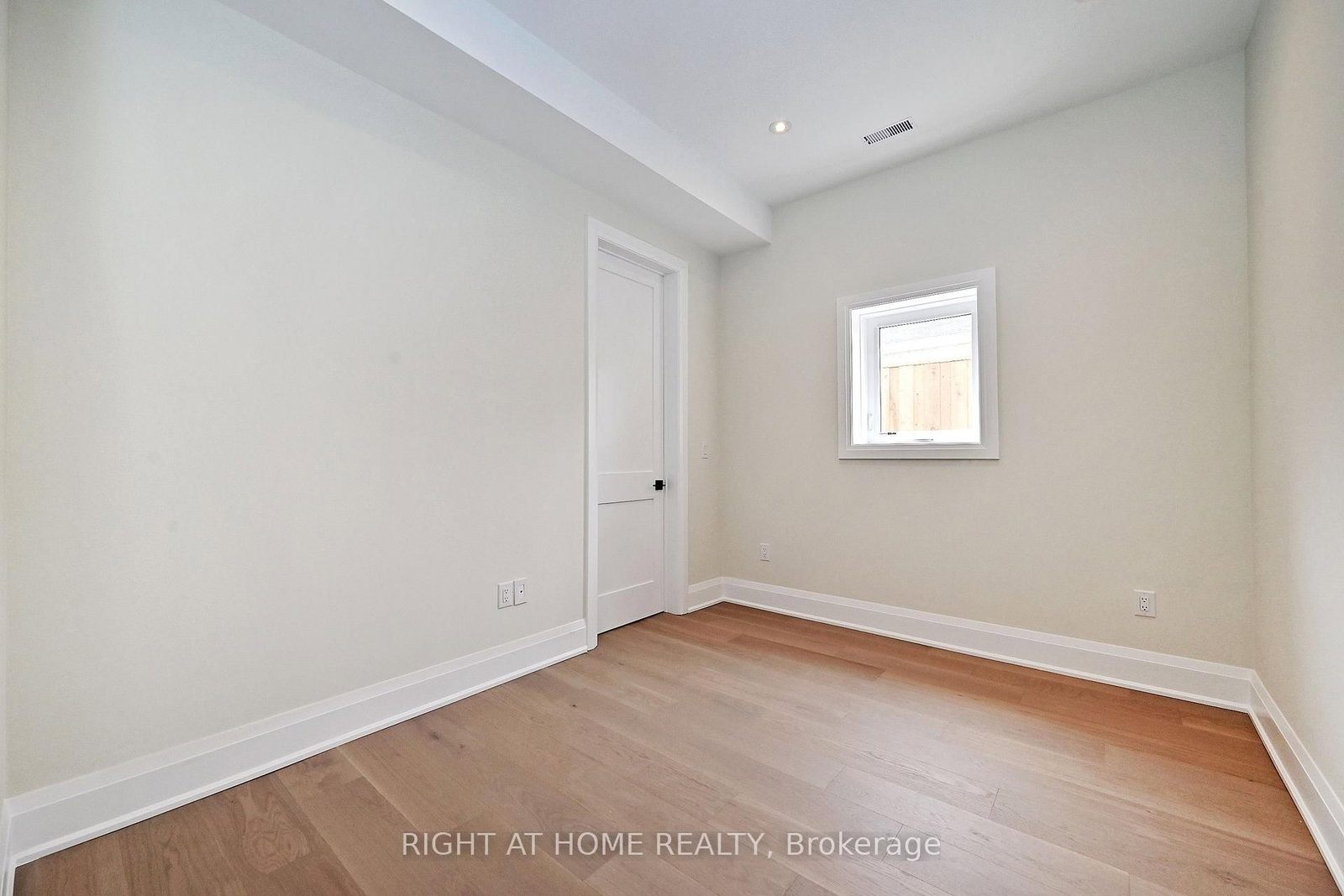 170 Lucas Street, Unit 170 - Photo 36