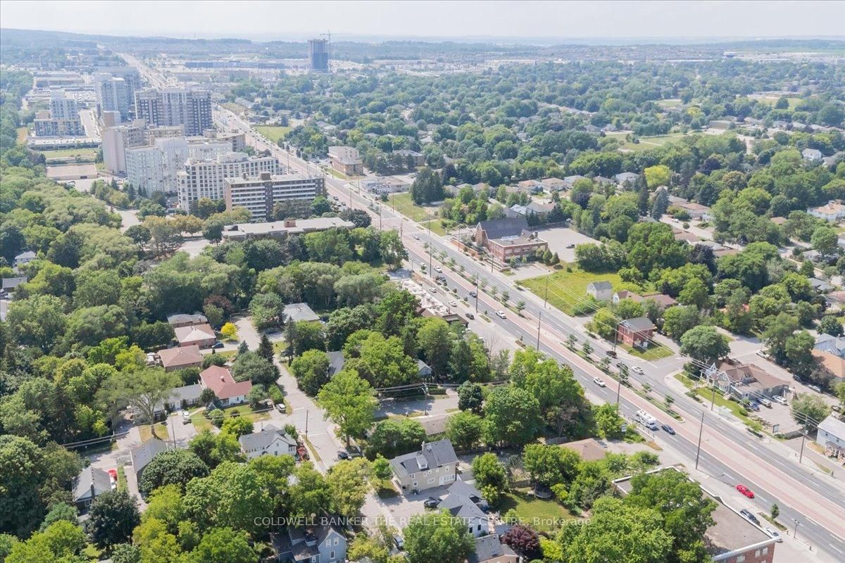 379 Simcoe St, Newmarket, view 4