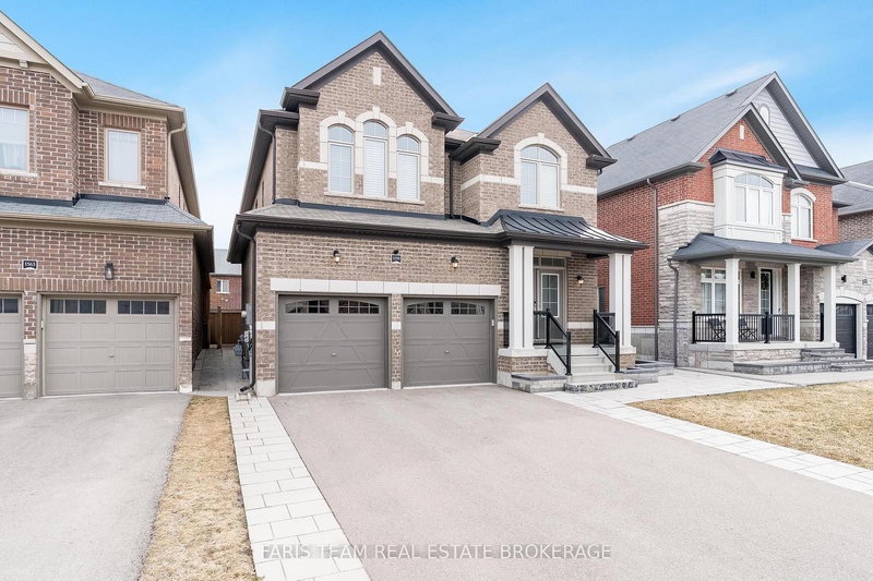 1559 Farrow Cres, Innisfil, L9S 0L6 | Image 3