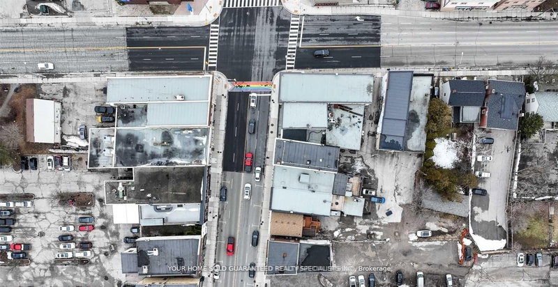 15229 Yonge St, Aurora, L4G 1L8 | Image 3