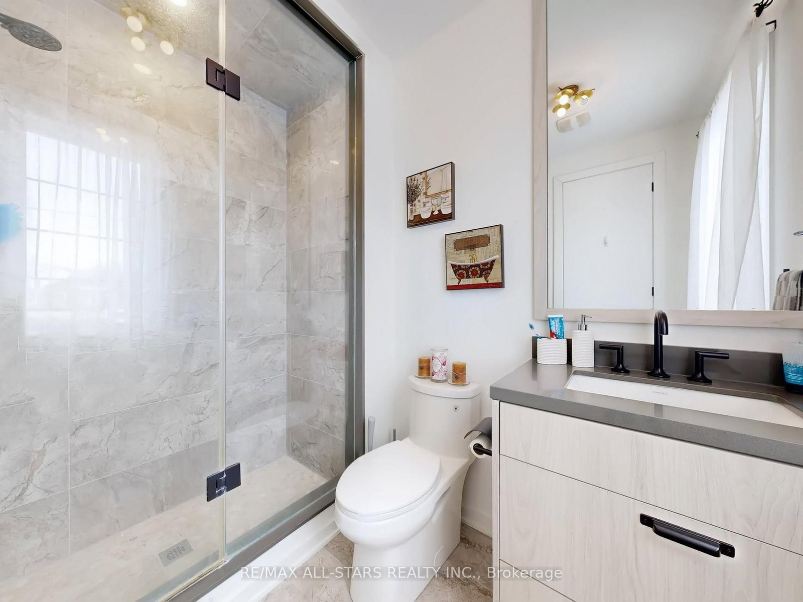 Detached House for sale at 98 Church Street, Georgina, Ontario, L4P 1J5 - Keswick North - MLS: N12943246