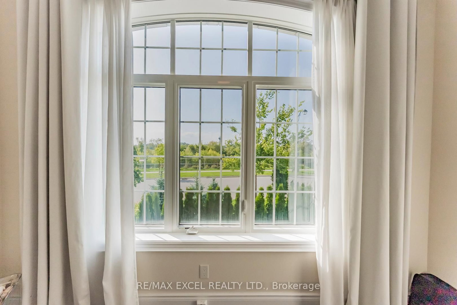 21 Paradise Valley Trail • King, ON photo 8