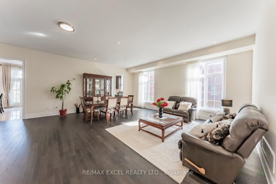 21 Paradise Valley Trail • King, ON photo 9