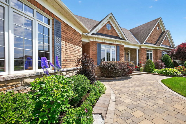 32 Underhill Court
