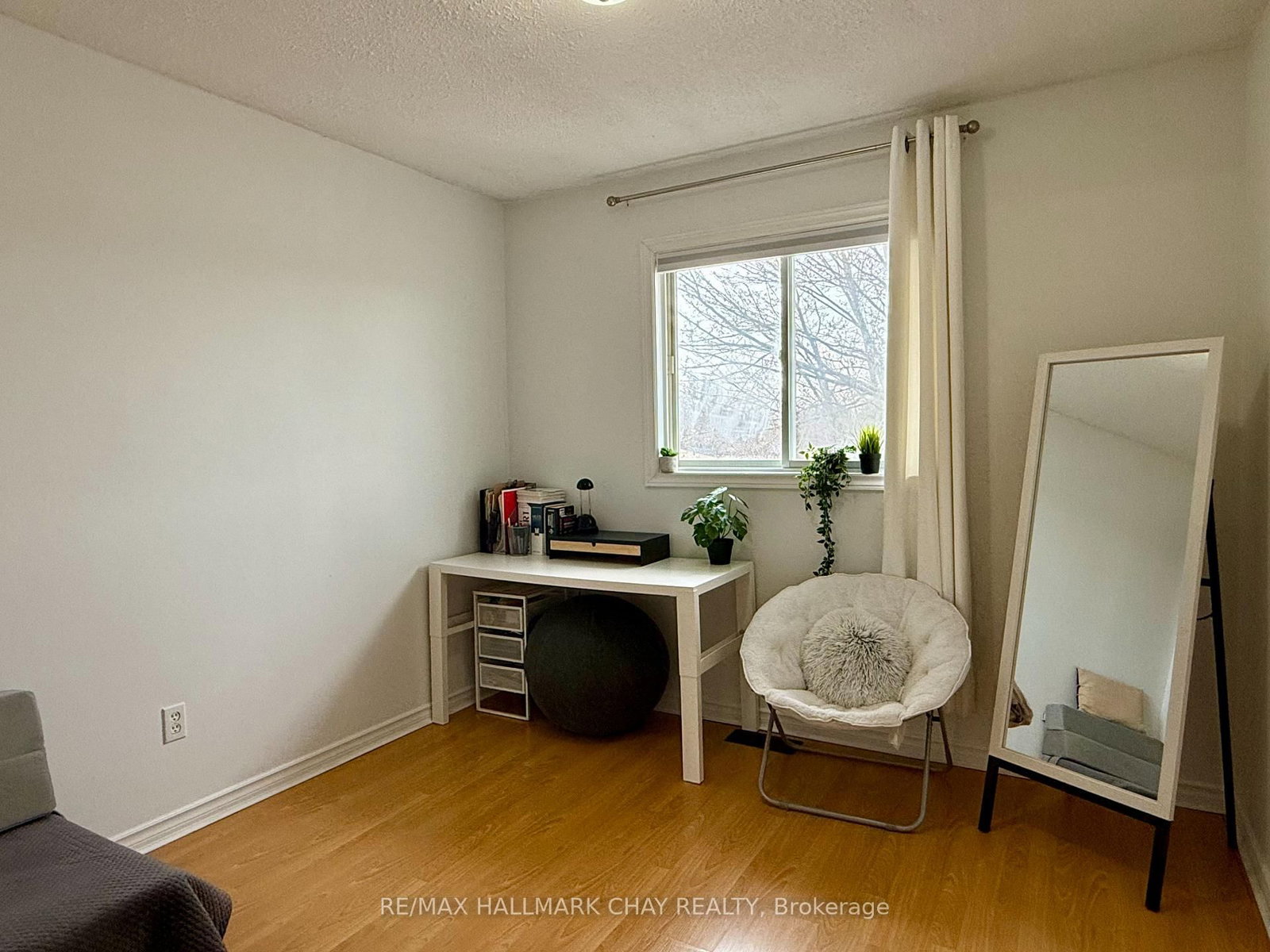 Townhouse for sale at 60 Osborn Street, Essa, Ontario, L0M 1B0 - Angus - MLS: N12943810