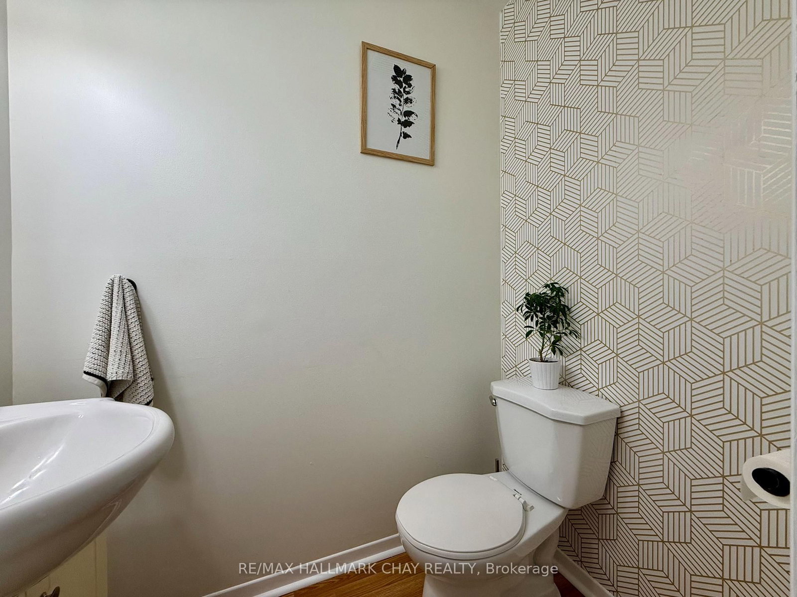 Townhouse for sale at 60 Osborn Street, Essa, Ontario, L0M 1B0 - Angus - MLS: N12943810