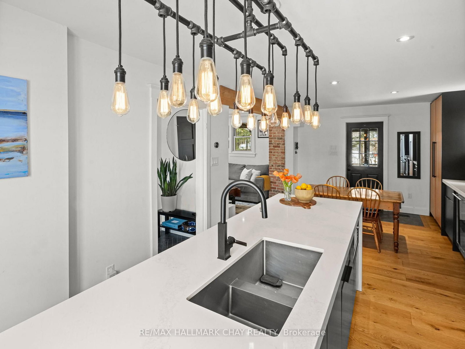 Detached House for sale at 80 Church Street, New Tecumseth, Ontario, L9R 1E4 - Alliston - MLS: N12943998