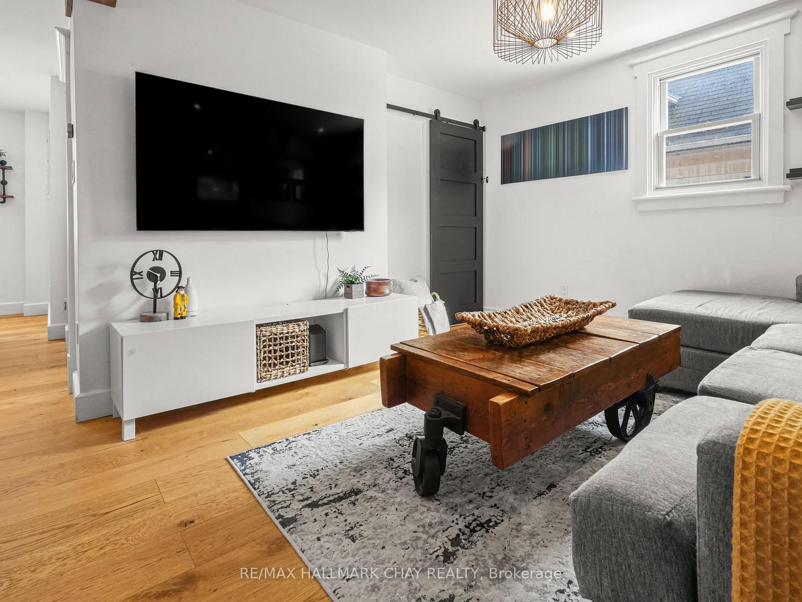 Detached House for sale at 80 Church Street, New Tecumseth, Ontario, L9R 1E4 - Alliston - MLS: N12943998