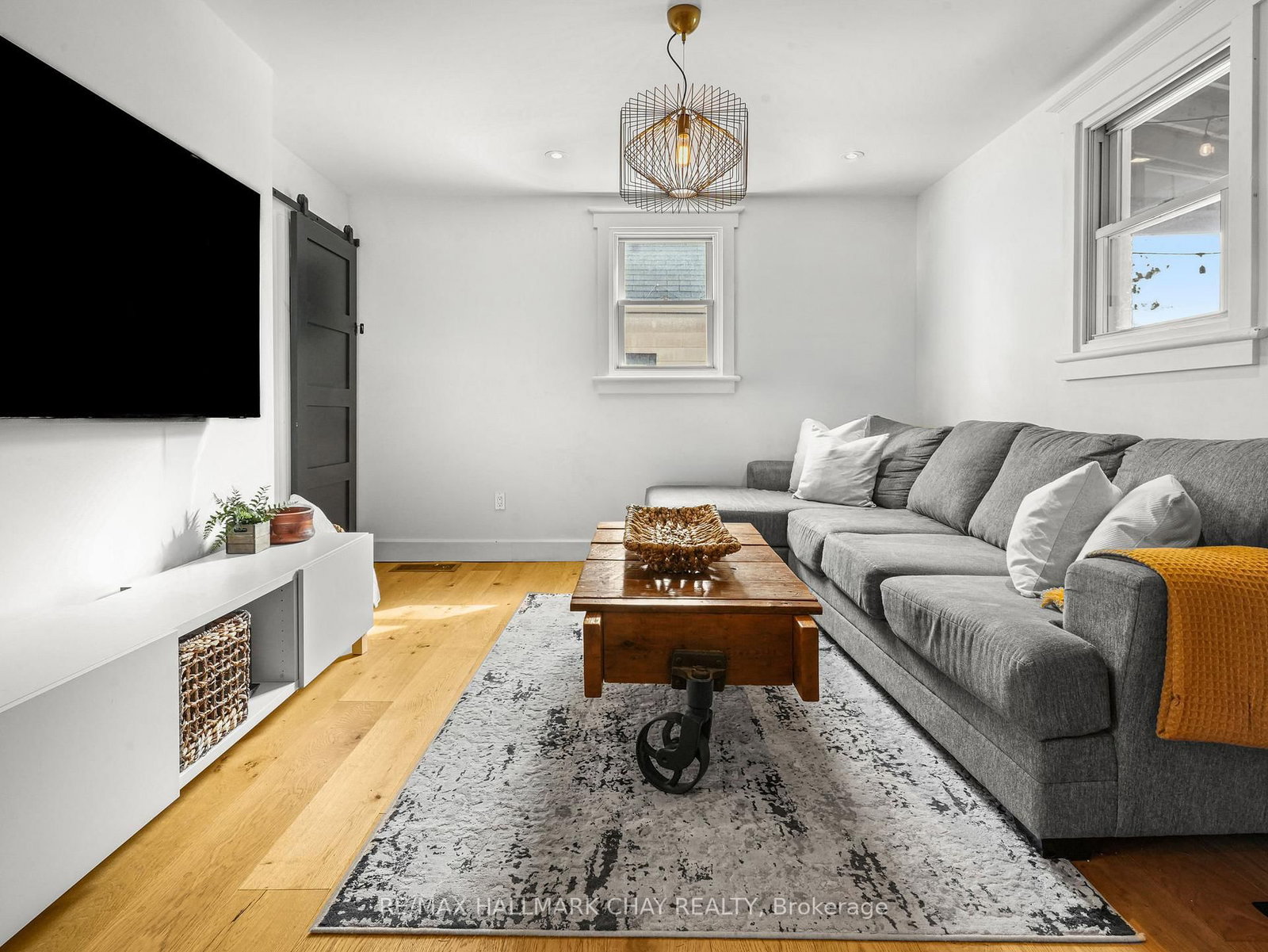 Detached House for sale at 80 Church Street, New Tecumseth, Ontario, L9R 1E4 - Alliston - MLS: N12943998